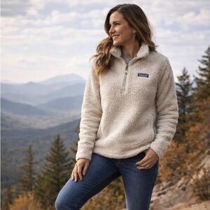 Women’s Patagonia Los Gatos Sherpa, size Medium soft  1/4 zip Birch White
